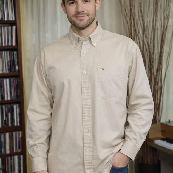 Tommy Hilfiger Other - Tommy Hilfiger Classic Oxford Button Down Shirt